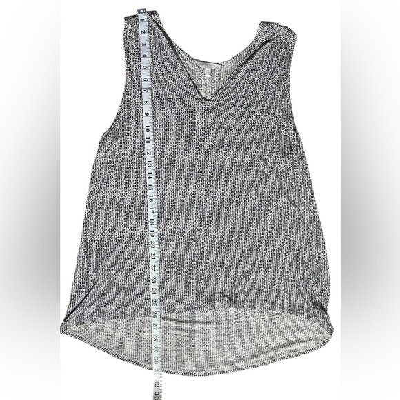 Lucky Brand Black and White Pleated Tank Top - Picture 7 of 10